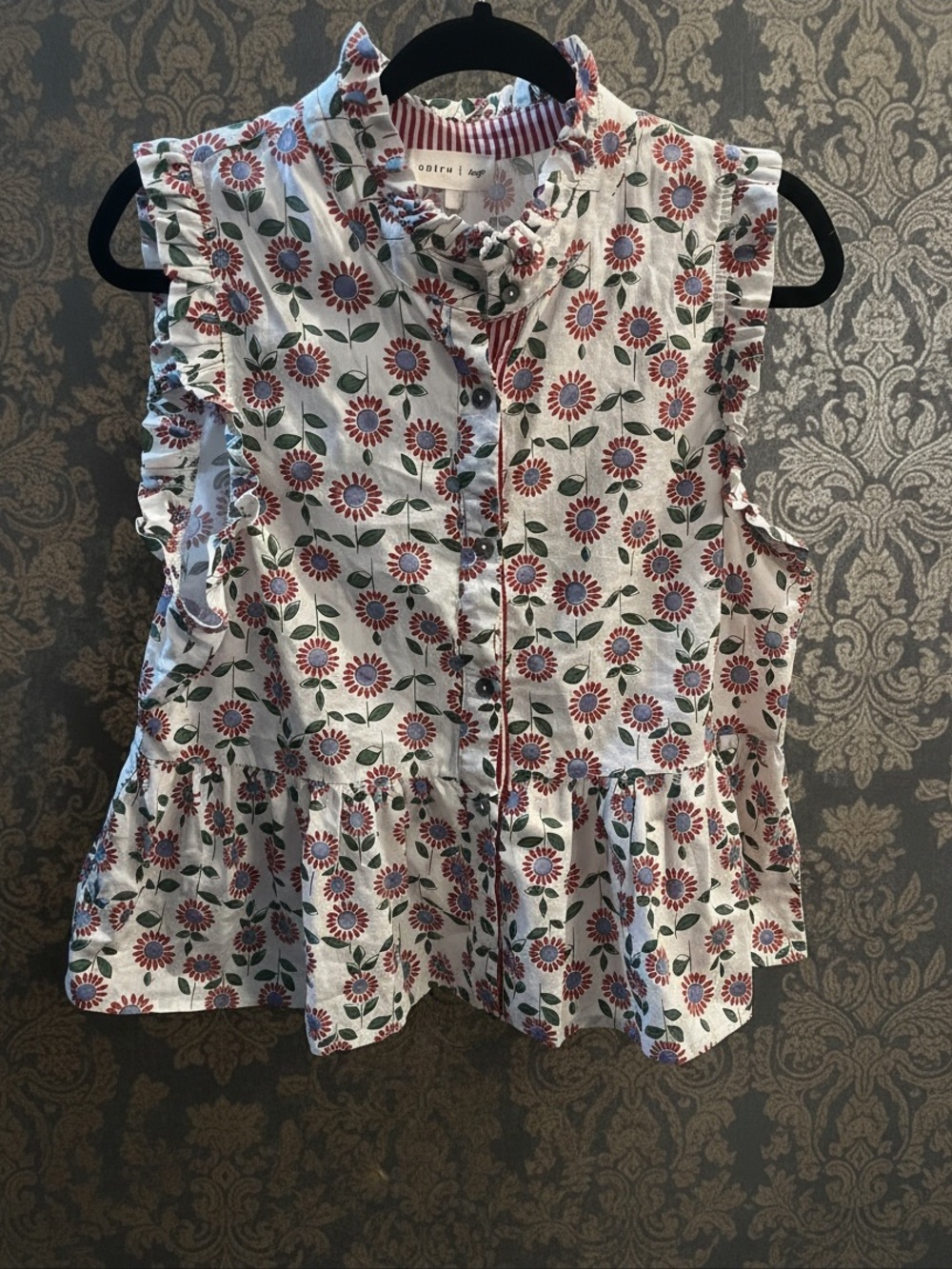 entro White Floral Ruffle Peplum Camisole with Red Flowers L excellent condition